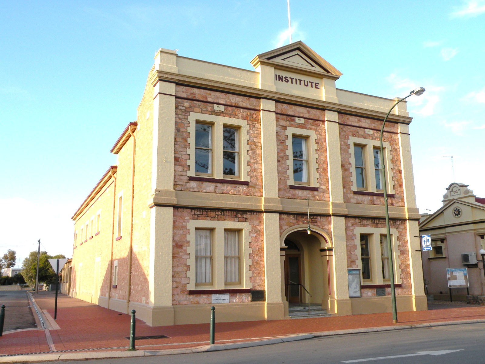 Cowell Institute (1911)